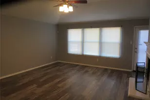 1861 Serena Dr, Lancaster, TX 75134 - Photo 5