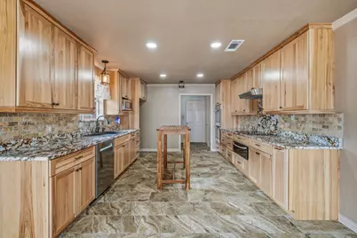 5614 Hondo Drive, DeCordova, TX 76049 - Photo 11