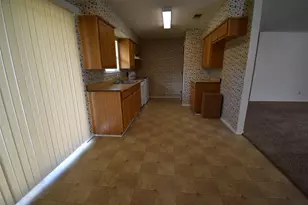 514 Pecan St, Collinsville, TX 76233 - Photo 5