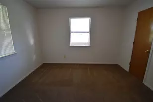 514 Pecan St, Collinsville, TX 76233 - Photo 11