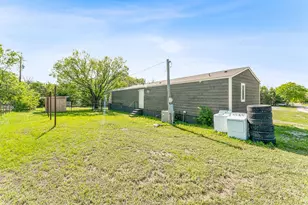 2416 Ivie Ln, Weatherford, TX 76087 - Photo 23