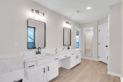 600 Flintridge Court, Irving, TX 75038 - Photo 11