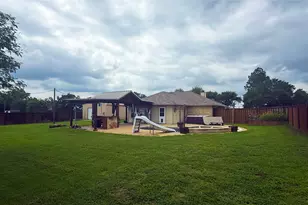 1356 Kerry Ln, Azle, TX 76020 - Photo 23