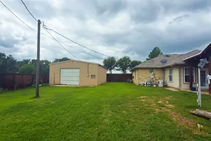 1356 Kerry Ln, Azle, TX 76020 - Photo 25