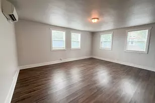 207 S Dallas St, Ennis, TX 75119 - Photo 7