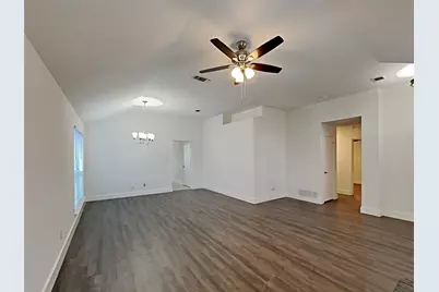 2705 Hidden Springs Drive, Mesquite, TX 75181 - Photo 3