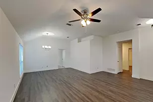 2705 Hidden Springs Dr, Mesquite, TX 75181 - Photo 3