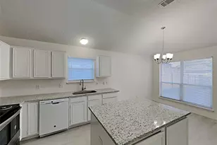 2705 Hidden Springs Dr, Mesquite, TX 75181 - Photo 5