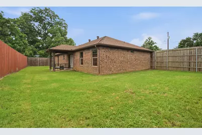 315 Stone Street, Collinsville, TX 76233 - Photo 25