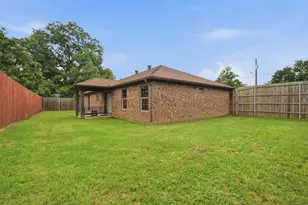 315 Stone St, Collinsville, TX 76233 - Photo 25