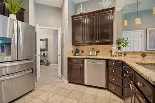 902 Granview Dr, Lewisville, TX 75067 - Photo 13