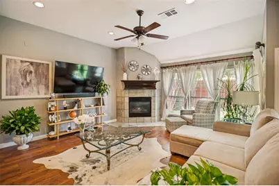 902 Granview Drive, Lewisville, TX 75067 - Photo 11