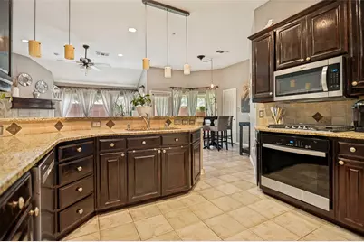 902 Granview Drive, Lewisville, TX 75067 - Photo 5