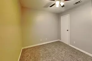328 Teakwood Ln, Lewisville, TX 75067 - Photo 9