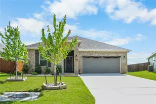 808 Jaguar Rdg, Godley, TX 76044 - Photo 5