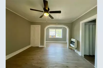 216 E Division Street, Pilot Point, TX 76258 - Photo 5