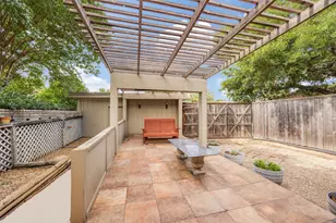 10404 Boedeker St, Dallas, TX 75230 - Photo 11
