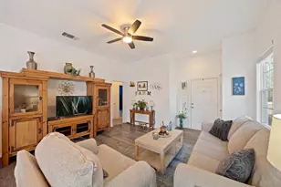 10236 Franklin Dr, Providence Village, TX 76227 - Photo 7