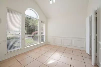 2907 Clairemont Lane, Euless, TX 76039 - Photo 7