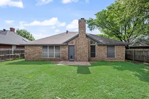 2907 Clairemont Ln, Euless, TX 76039 - Photo 31