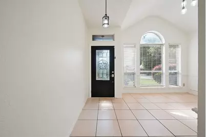 2907 Clairemont Lane, Euless, TX 76039 - Photo 5