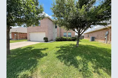 2801 Mockingbird Street, Royse City, TX 75189 - Photo 3