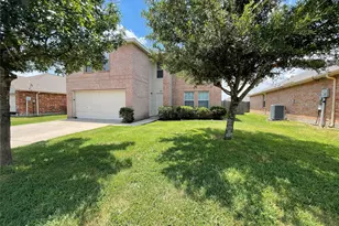2801 Mockingbird St, Royse City, TX 75189 - Photo 3