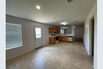 2801 Mockingbird Street, Royse City, TX 75189 - Photo 11