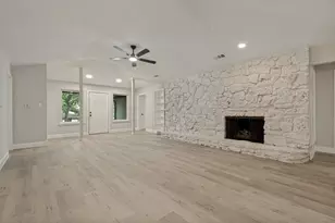 2117 Franklin Dr, Arlington, TX 76011 - Photo 3