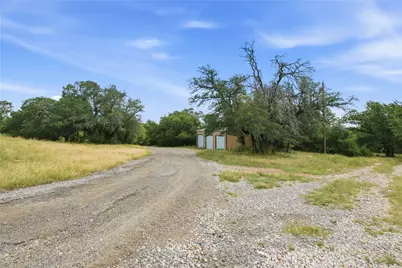 722 Three Skillet Road, Springtown, TX 76082 - Photo 35