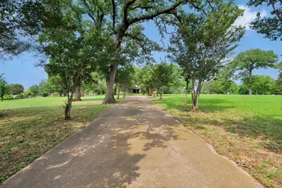 301 Ryan Avenue, Burleson, TX 76028 - Photo 13
