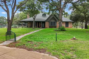 301 Ryan Ave, Burleson, TX 76028 - Photo 1