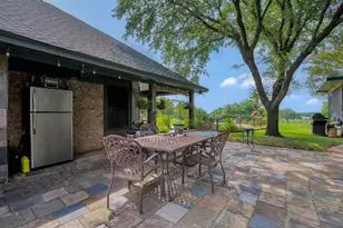 301 Ryan Ave, Burleson, TX 76028 - Photo 11