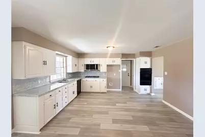 1005 Sunset Drive, Ennis, TX 75119 - Photo 13
