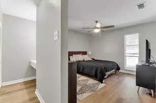 7428 Walling Ln, Dallas, TX 75231 - Photo 29