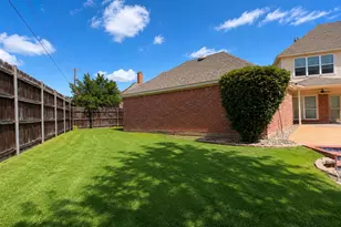8533 Castle Creek Rd, North Richland Hills, TX 76182 - Photo 3