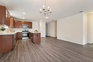 9010 Cloudveil Dr, Arlington, TX 76002 - Photo 5