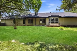 210 Squirebrook Dr, DeSoto, TX 75115 - Photo 25