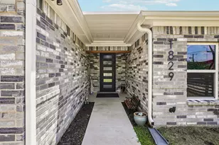 1829 Galveston St, Grand Prairie, TX 75051 - Photo 3