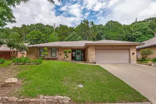 826 Cherlynne Dr, Cedar Hill, TX 75104 - Photo 1