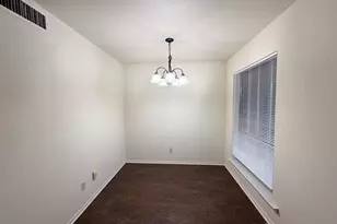510 W Marvin Ave, Waxahachie, TX 75165 - Photo 3