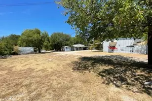 312 Alexander Ln, Bridgeport, TX 76426 - Photo 15
