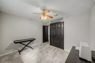 303 Shelmar Dr, Euless, TX 76039 - Photo 27