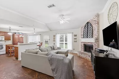 5002 Bayberry Drive, Arlington, TX 76017 - Photo 9