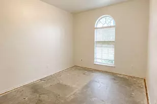 825 Forest Heights Dr, Fort Worth, TX 76036 - Photo 23