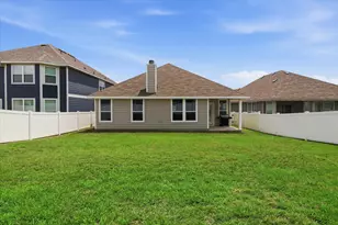 8993 Fair Oaks Dr, Providence Village, TX 76227 - Photo 29