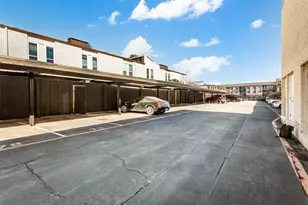 5904 Sandhurst Ln, Dallas, TX 75206 - Photo 25