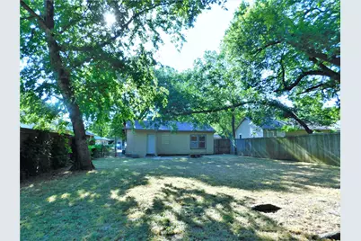 1014 Peak Street, Denton, TX 76201 - Photo 23