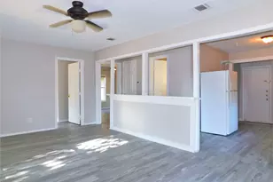 1014 Peak St, Denton, TX 76201 - Photo 7