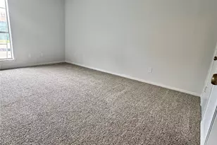 705 Gregg St, Denton, TX 76201 - Photo 9